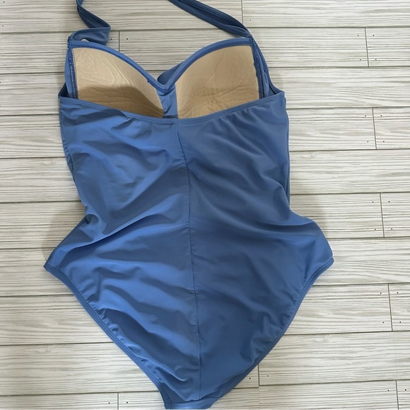 La blanca women’s one Piece swimsuit - Picture 2 of 5
